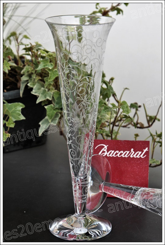 Antiques20ème, flûtes à champagne en cristal de Baccarat modèle Rendez-vous, Baccarat crystal Champagne flutes