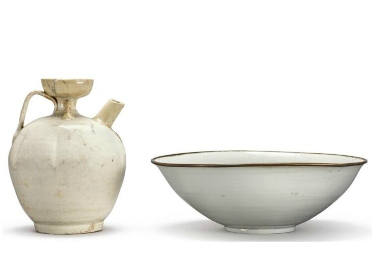 A white-glazed bowl and ewer, Song-Jin dynasty (960-1234)