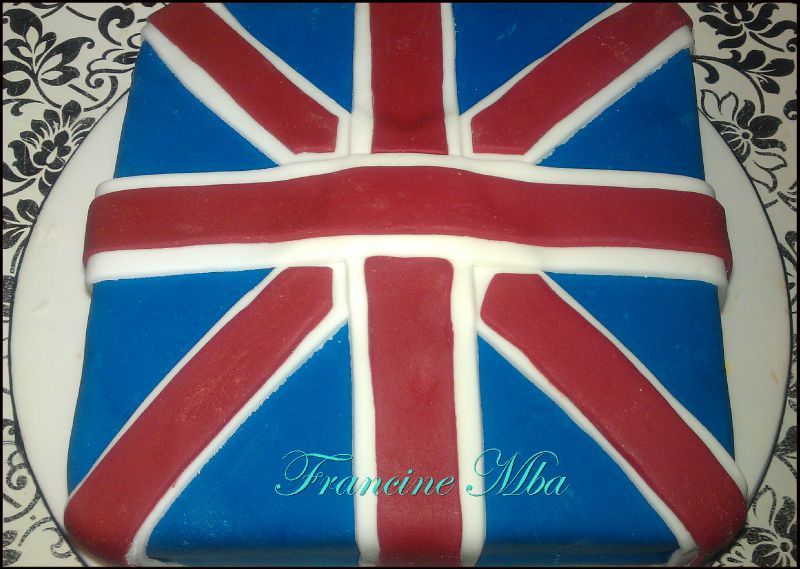 Union Jack Cake Le Drapeau Anglais En Gateau La Galerie Des Creations De Gateaux