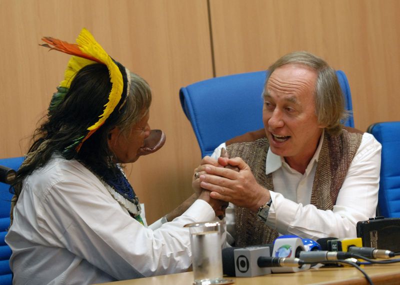 rencontre sarkozy raoni