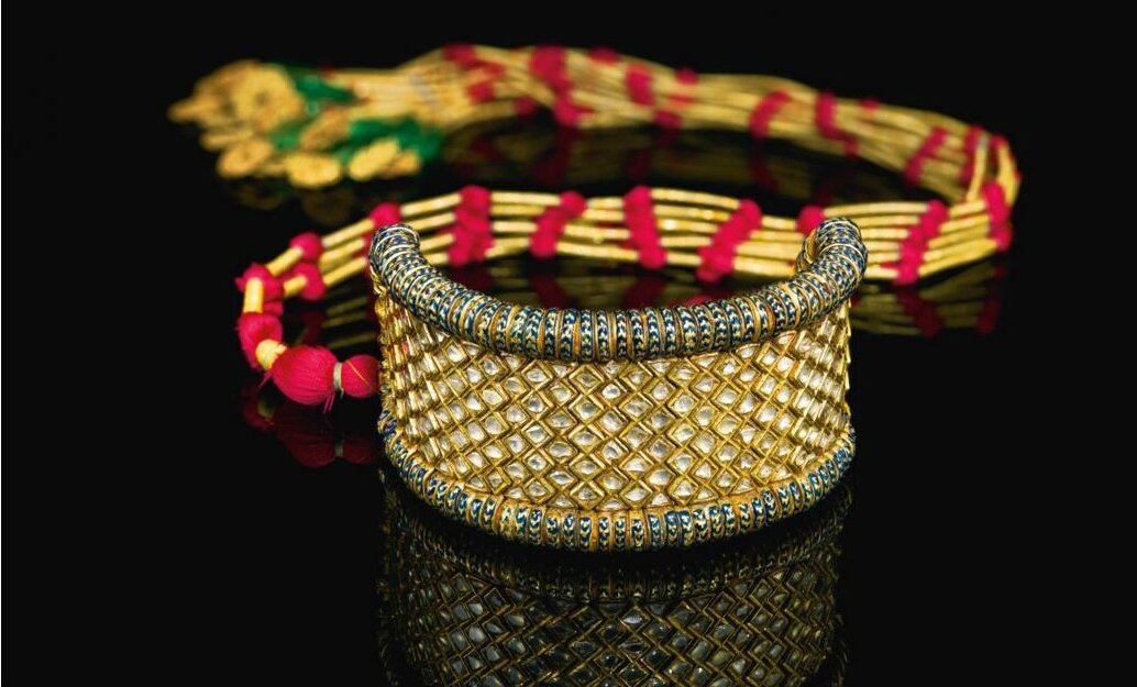 A diamond-set and enamelled gold armband (bazuband), North India, 19th  century - Alain.R.Truong