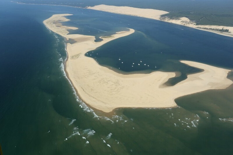7773250321_une-vue-aerienne-du-banc-d-arguin