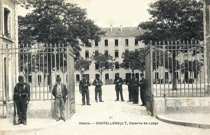 caserne de Laage, Châtellerault