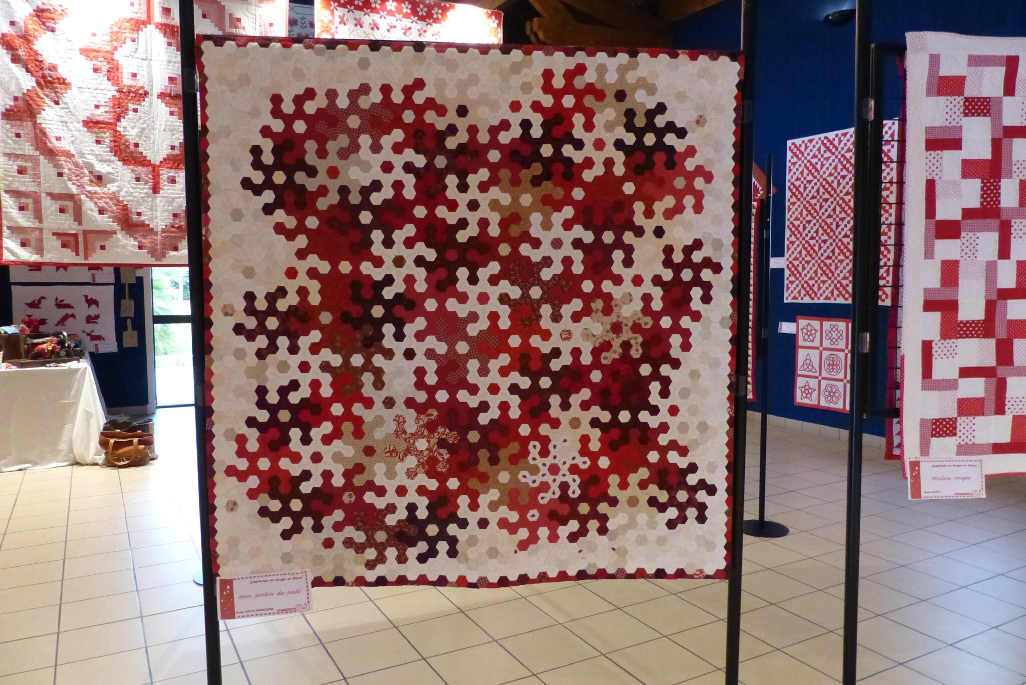 SYMPHONIE EN ROUGE & BLANC - AJOULINPATCHWORK