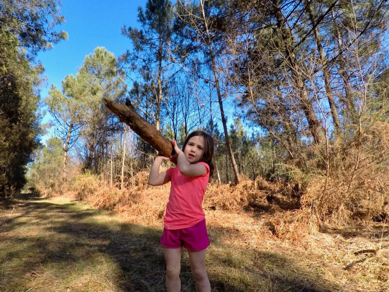Séance de sport pour les filles... "Léomanopé"