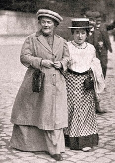 1910-zetkin-luxembourg