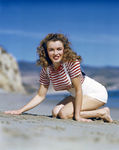 1945_beach_sitting_striped_shirt_mmad115