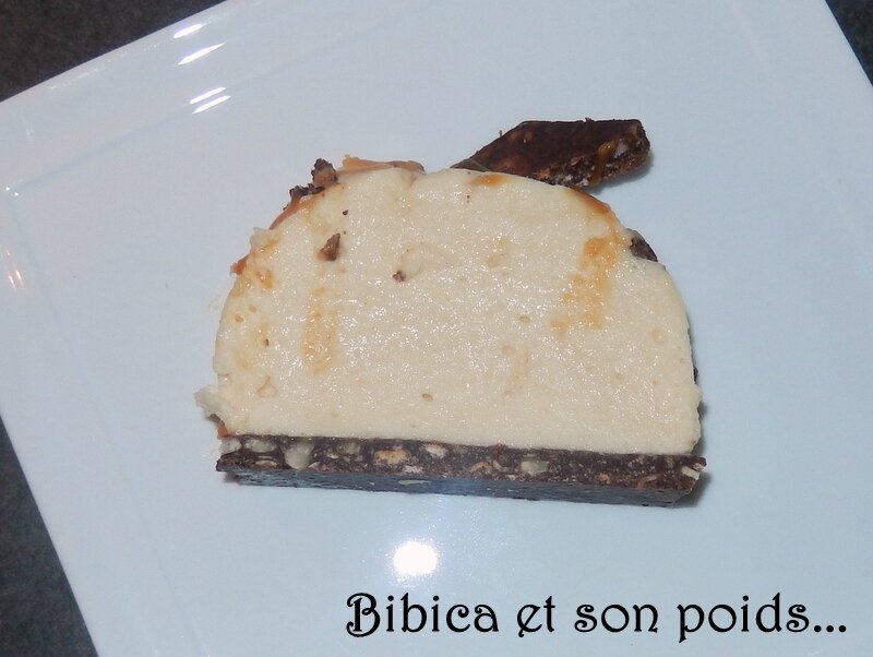 Bûche caramel beurre salé part haut