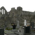 Vestiges d'une cathédrale du Connemara