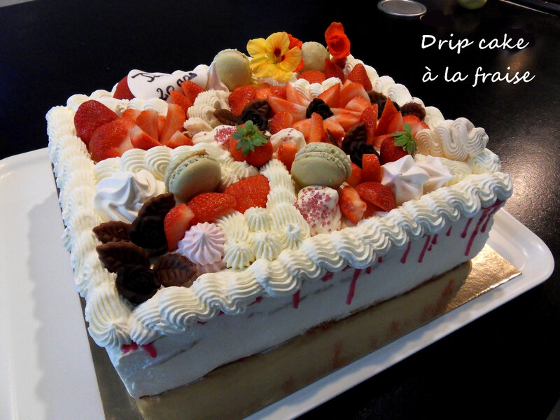 drip cake à la fraise1
