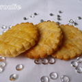 Biscuits au jus de citron : de délicieux sablés avec un goût bien prononcé de citron 