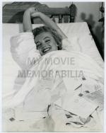 1952-hospital-MONROE__MARILYN_-_1952_MAY_6_HOSPITAL_BED_AFTER_APENDECTAM
