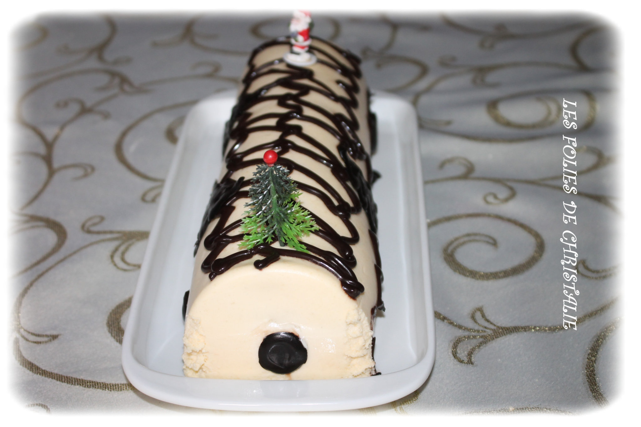 Bûche de Noël passion, poire, chocolat blanc - La recette