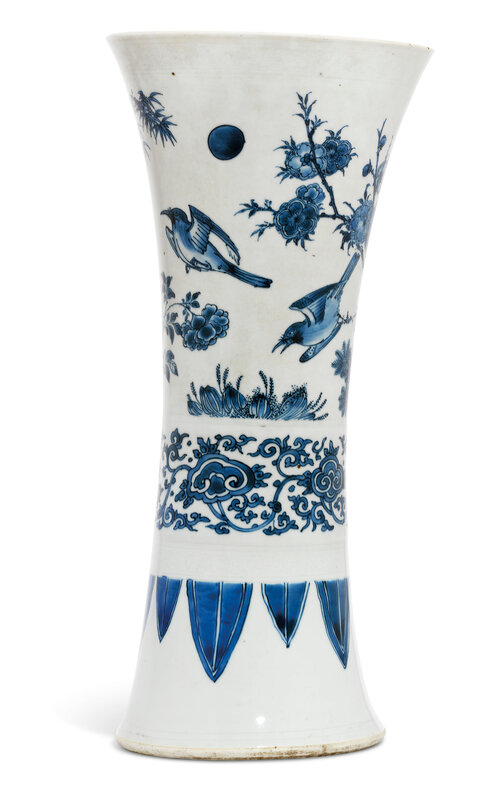 2019_CKS_17114_0114_001(a_blue_and_white_gu-form_bird_and_flower_vase_transitional_period_mid-)