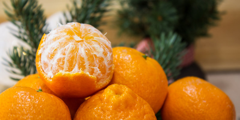 web3-orange-fruit-christmas-de-irina-zatonenko-shutterstock