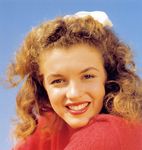 1945_beach_sitting_red_pull_by_dd_020_06
